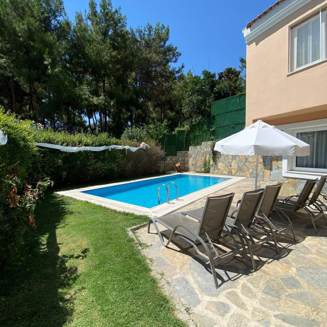 Pine Club Apart Hotel Κουσάντασι Εξωτερικό φωτογραφία