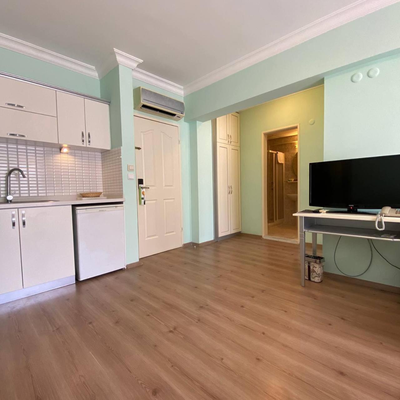 Pine Club Apart Hotel Κουσάντασι Εξωτερικό φωτογραφία