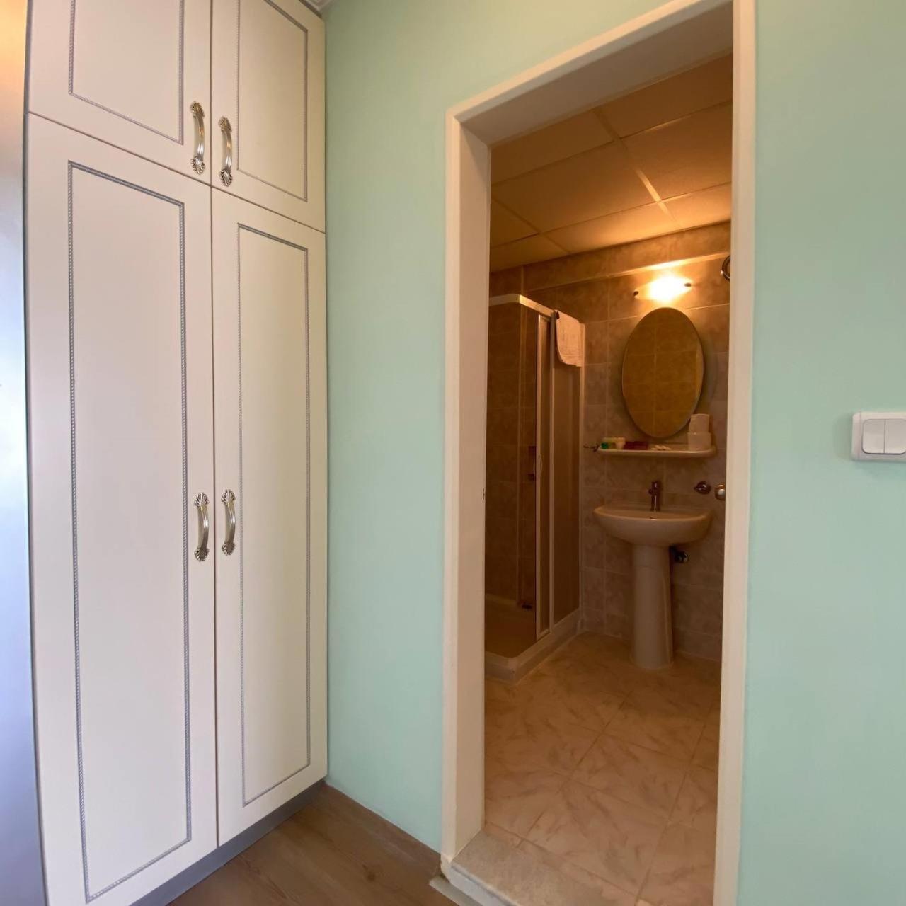 Pine Club Apart Hotel Κουσάντασι Εξωτερικό φωτογραφία