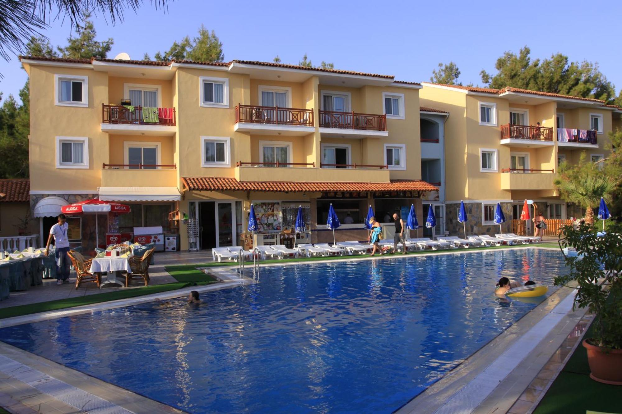 Pine Club Apart Hotel Κουσάντασι Εξωτερικό φωτογραφία