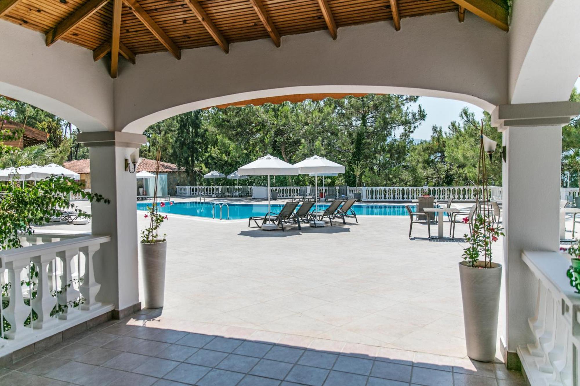 Pine Club Apart Hotel Κουσάντασι Εξωτερικό φωτογραφία