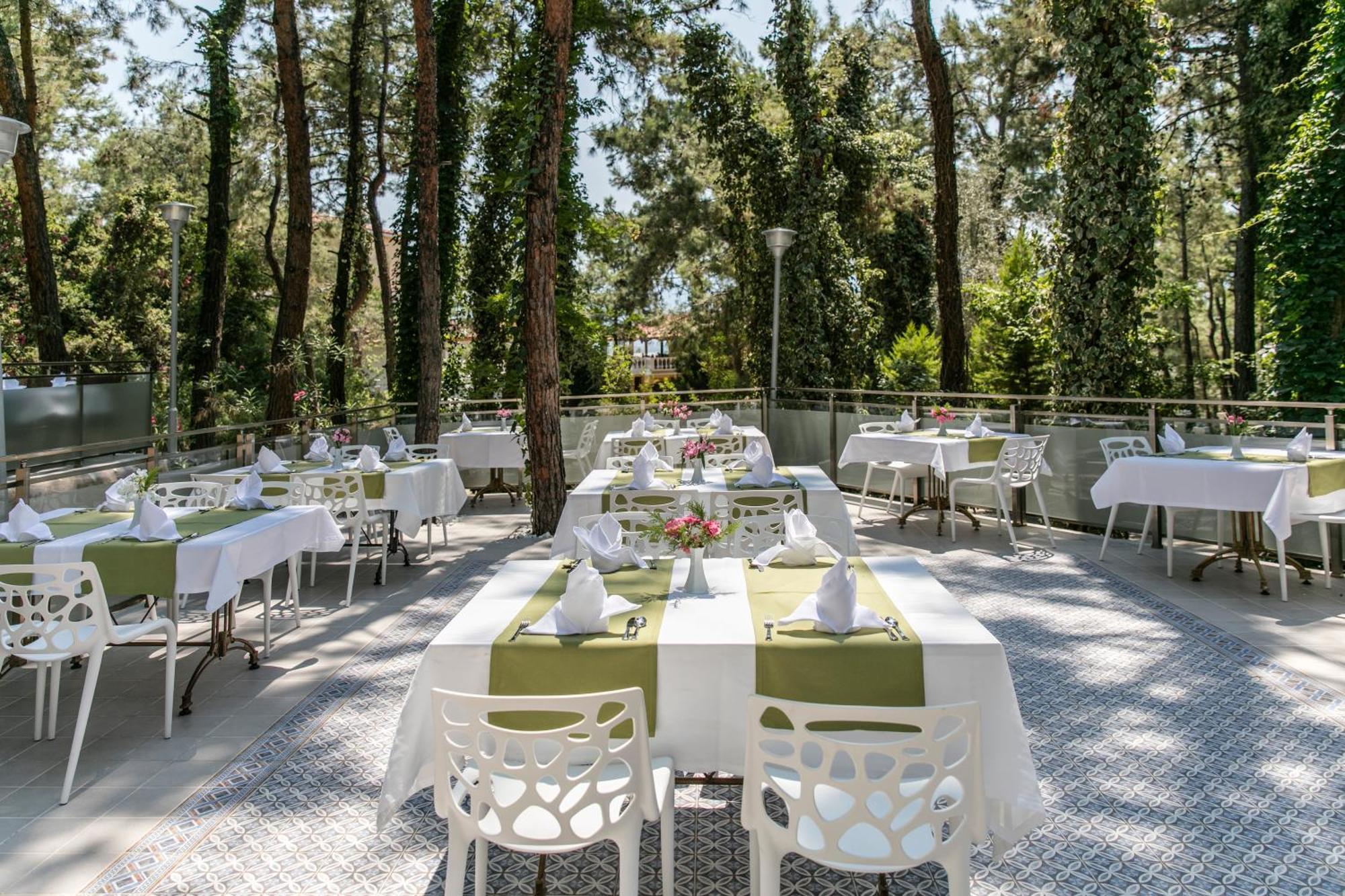 Pine Club Apart Hotel Κουσάντασι Εξωτερικό φωτογραφία